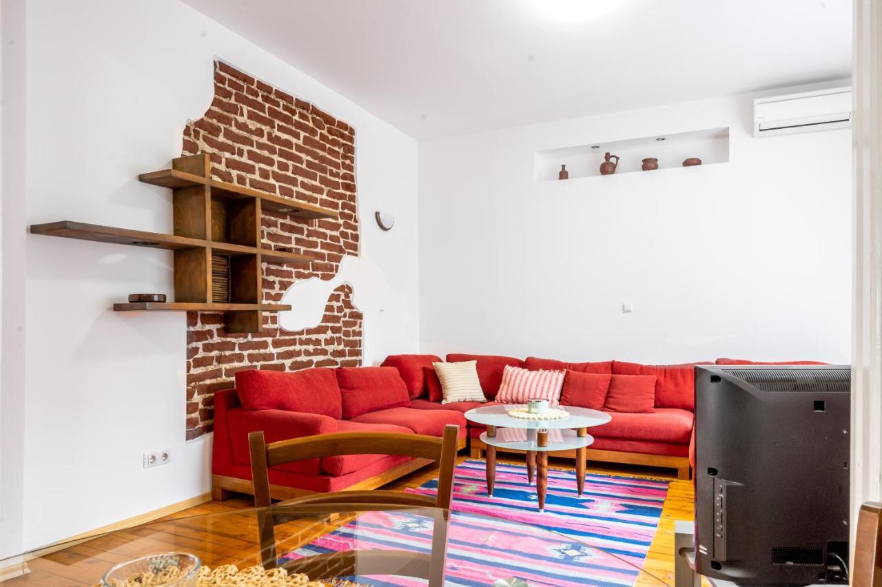 Sofia'S Vintage Gem: Spacious 2Bd Flat On Solunska 아파트 외부 사진